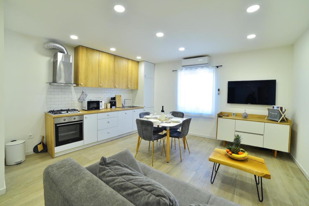 Apartment Maris Sinj Bagian luar foto